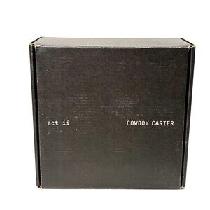 Beyonce Cowboy Carter act ii Limited Edition Boxset CD & T-shirt White Large NEW
